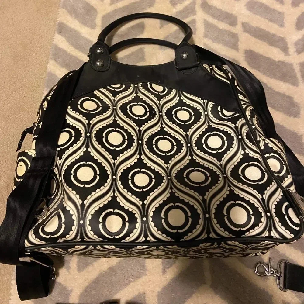 Petunia Pickle Bottom black and white convertible diaper bag - Picture 3 of 8